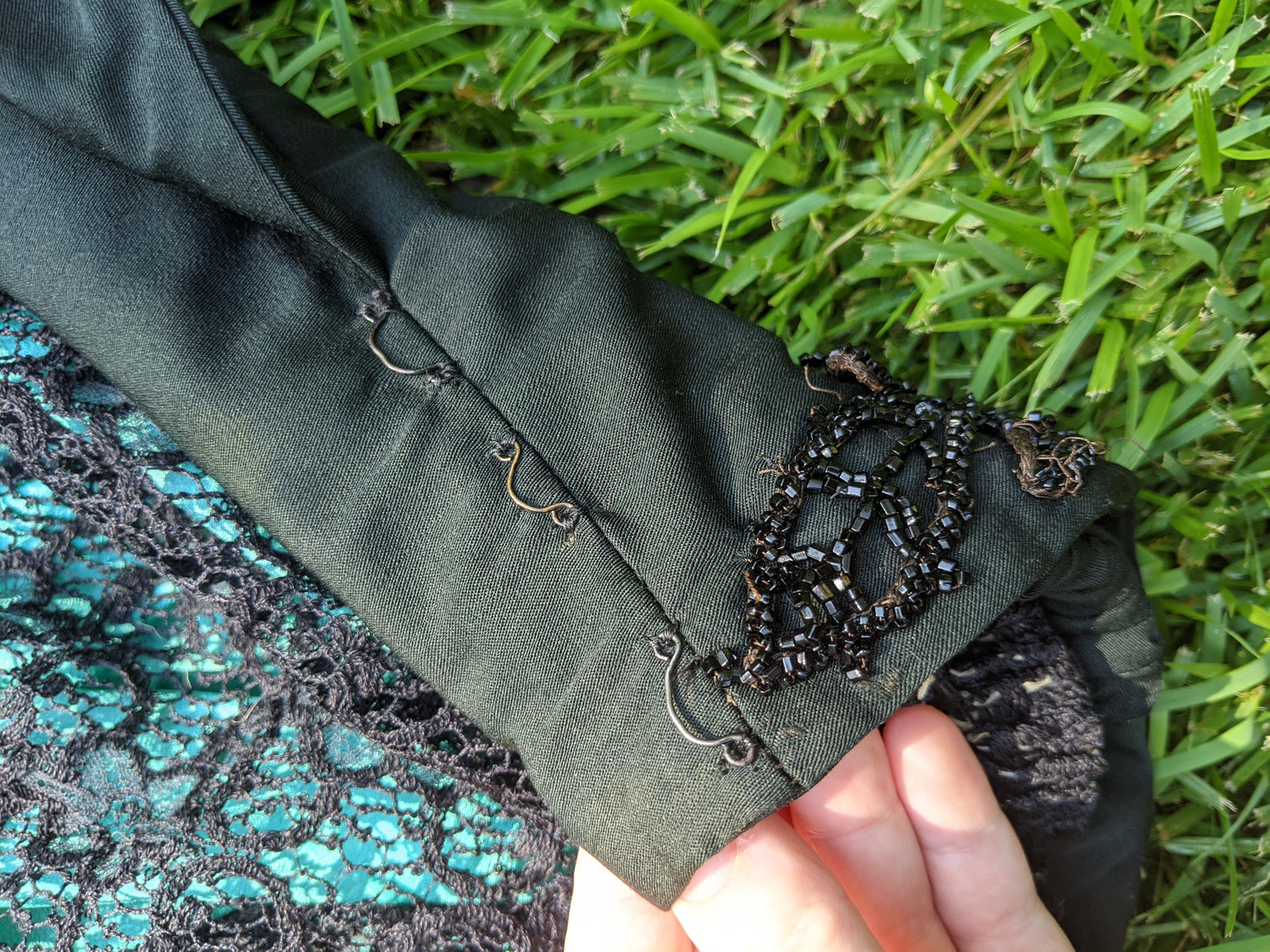 1890s Green + Black Gigot Sleeve Bodice
