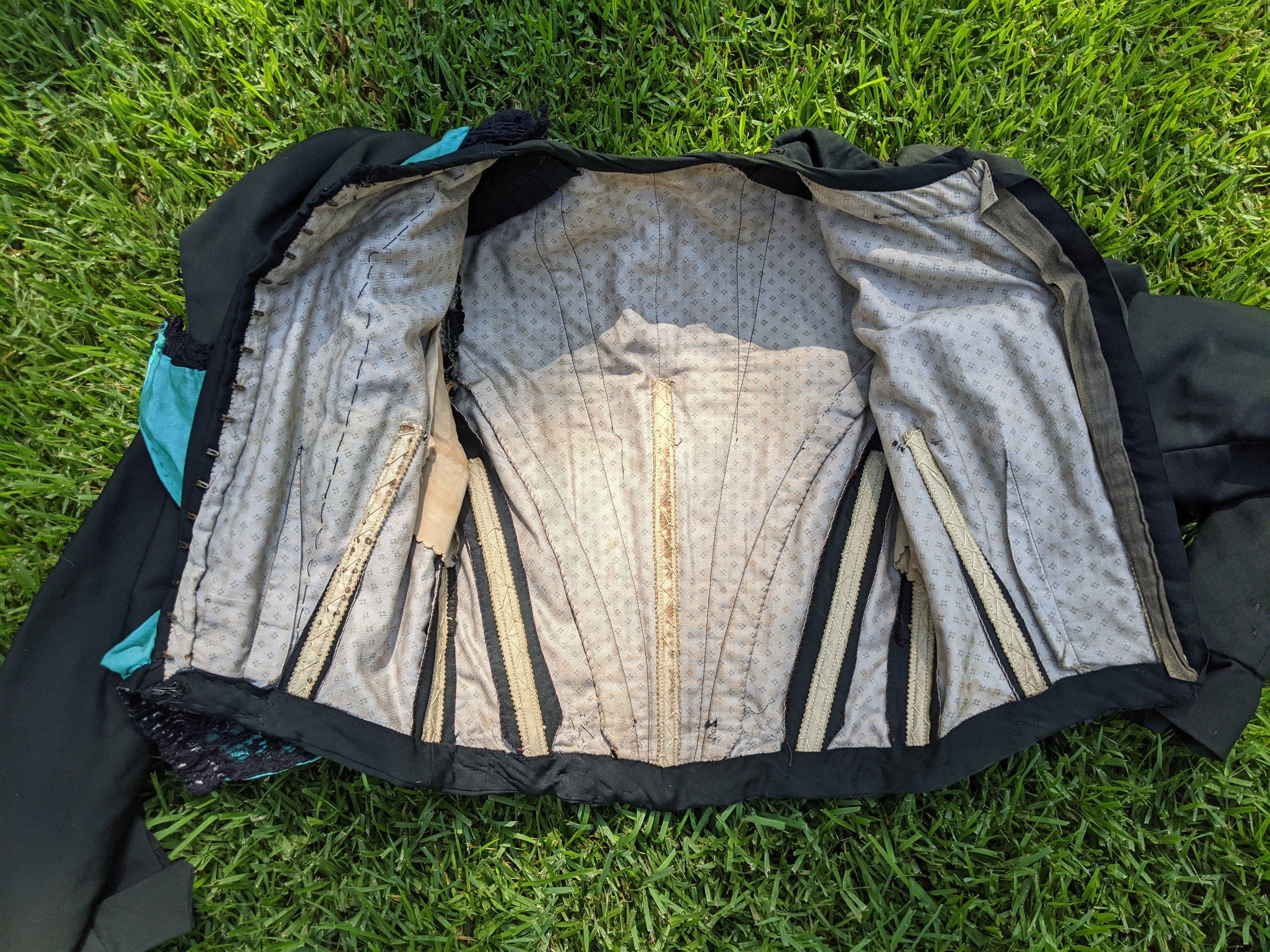 1890s Green + Black Gigot Sleeve Bodice