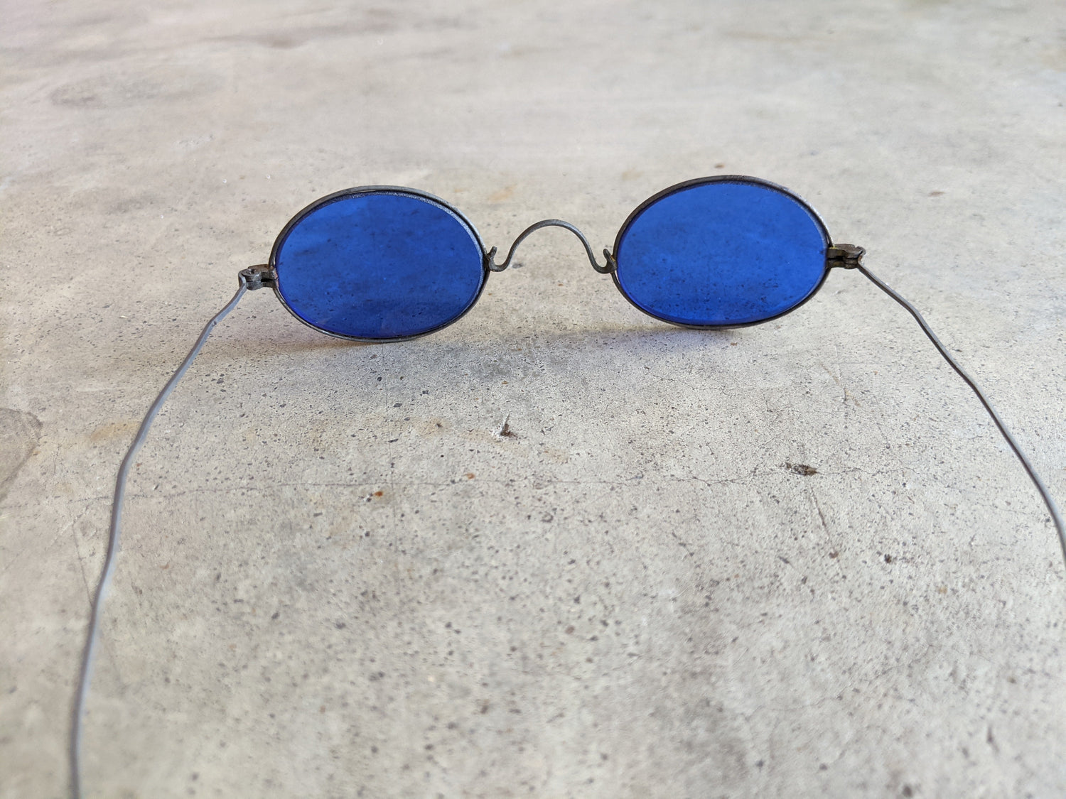 1890s-1900s Cobalt Blue Tinted Glasses
