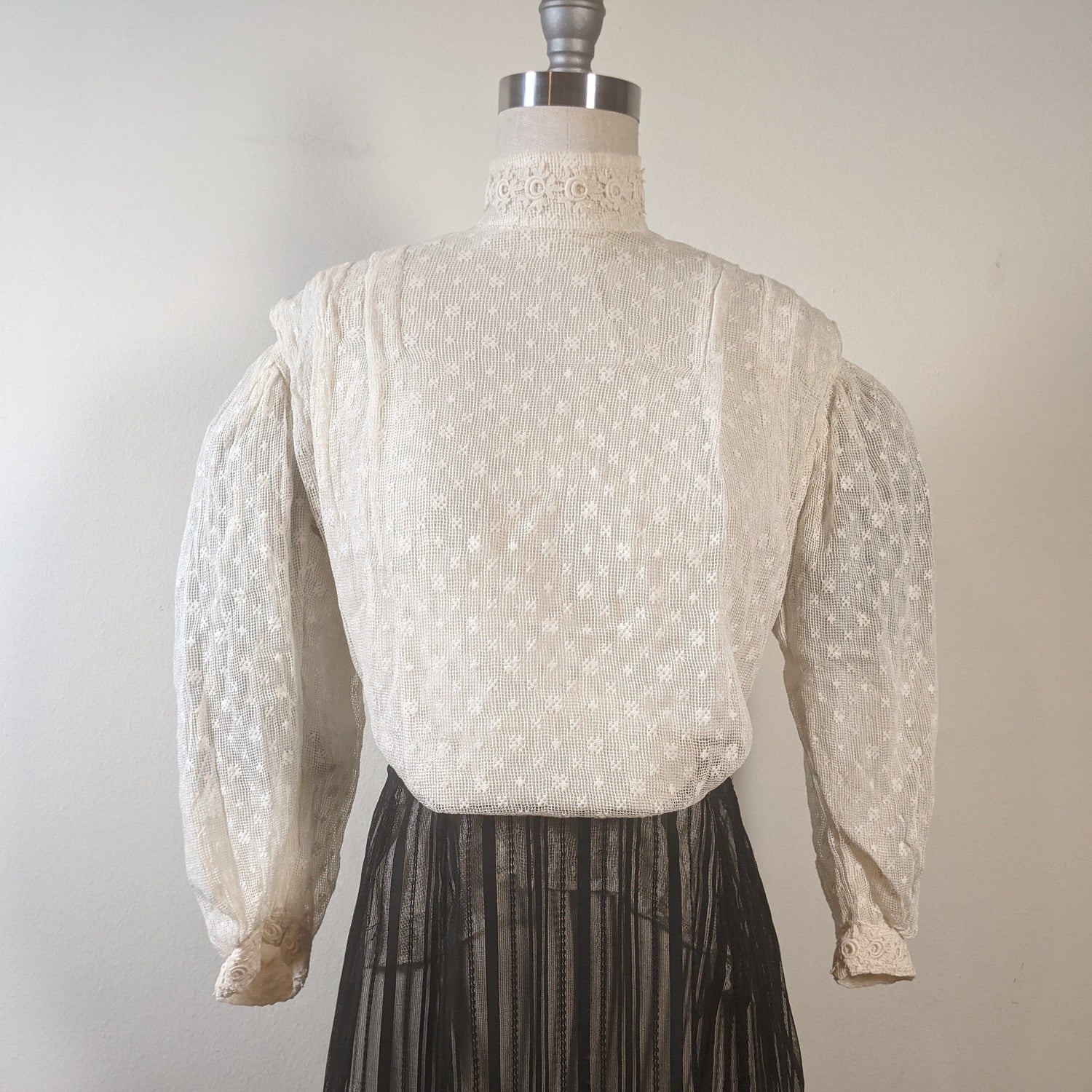 1900s Cream Lace Shirt-Waist | Crescent Moon Collar