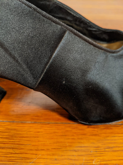 1910s-1920s Marshall Field &amp; Co. Silk Pumps | Sz 7.5 - 8