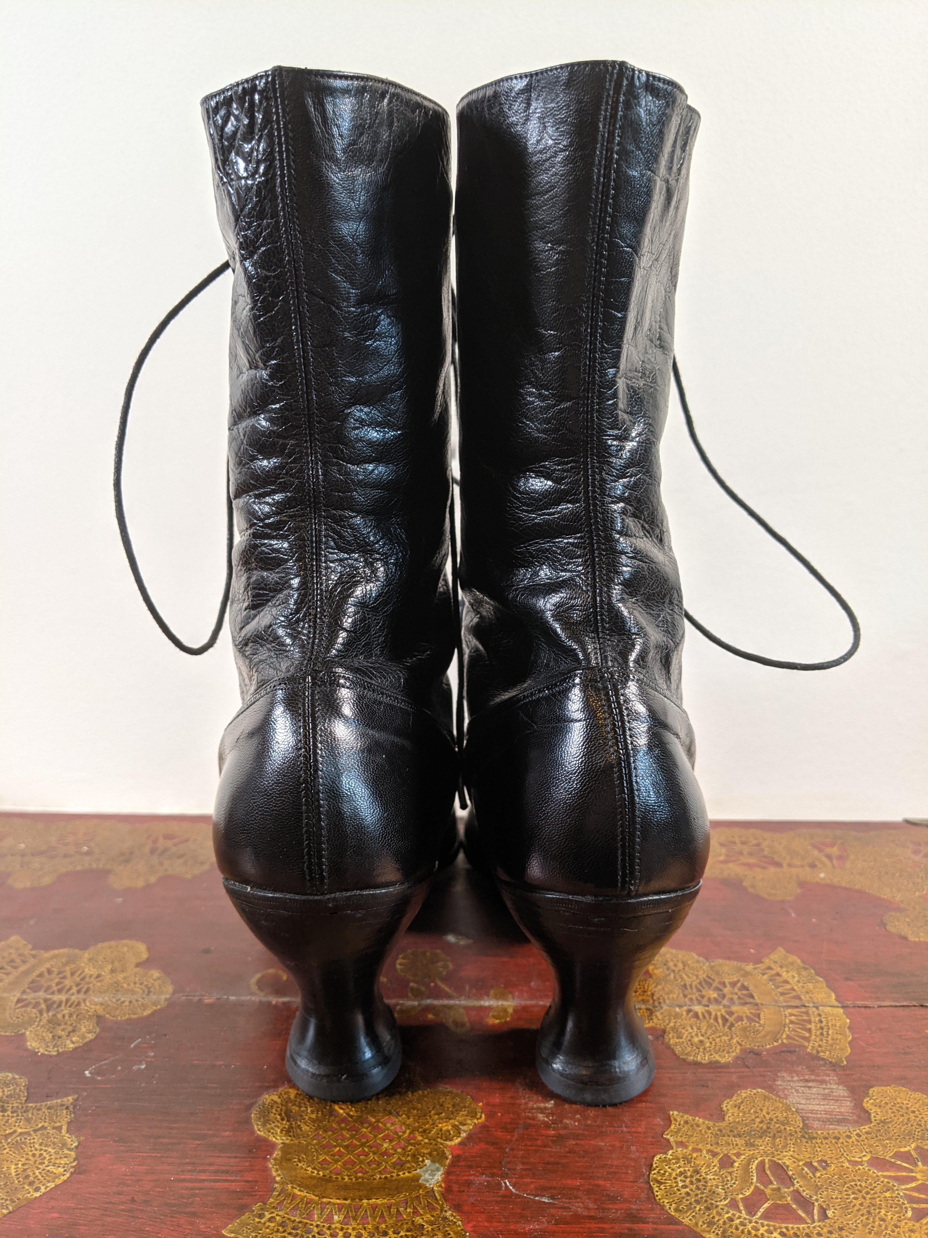 c. 1910s-1920s Black Lace Up Boots | Approx Sz 7