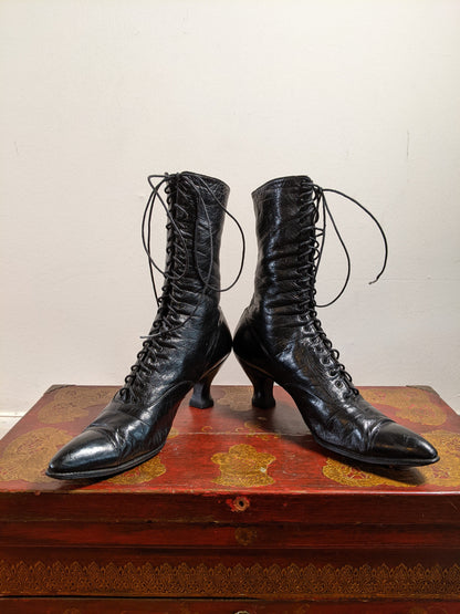 c. 1910s-1920s Black Lace Up Boots | Approx Sz 7