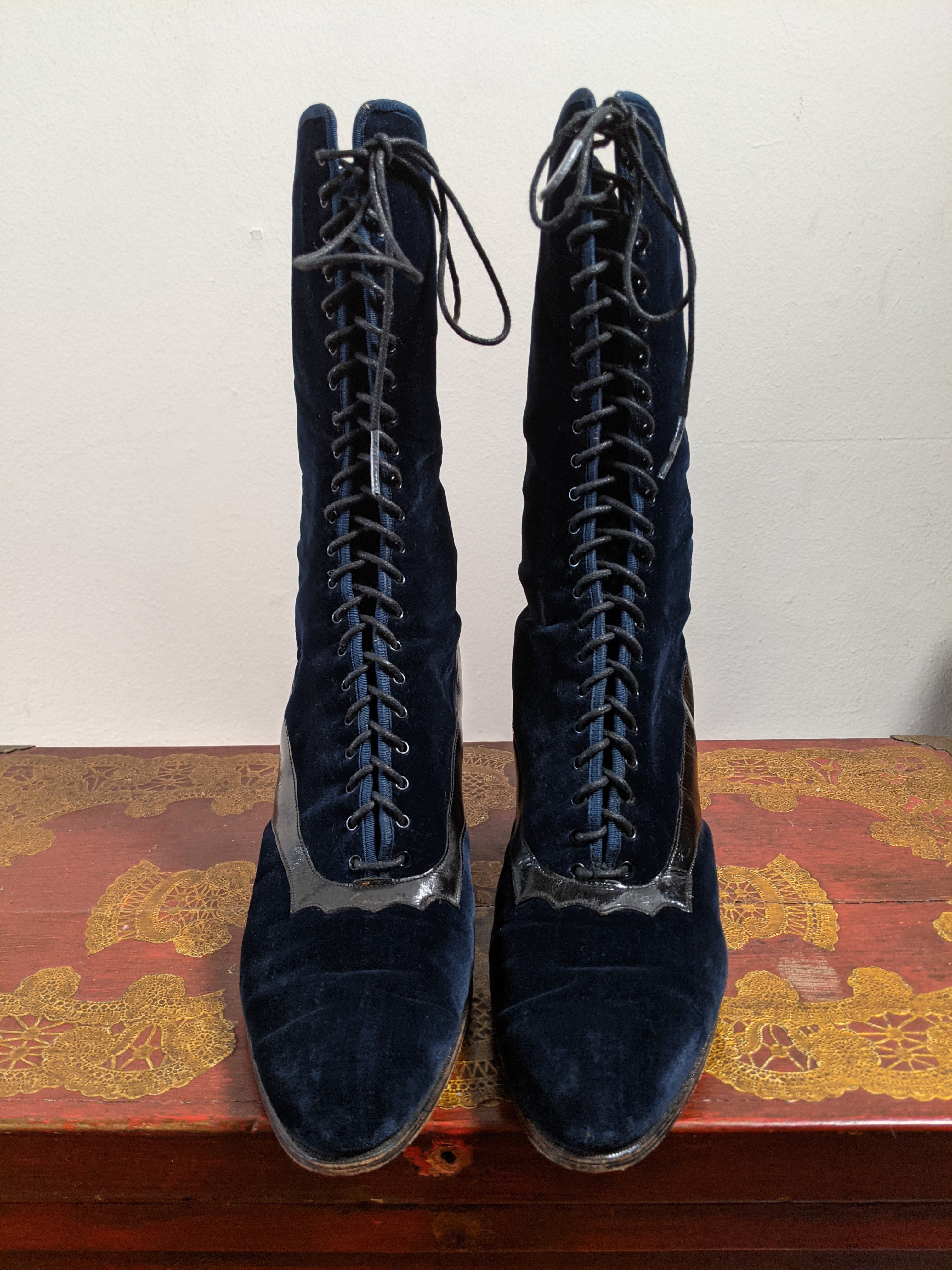 1910s-1920s Blue Velveteen Boots | Approx Sz 7.5-8