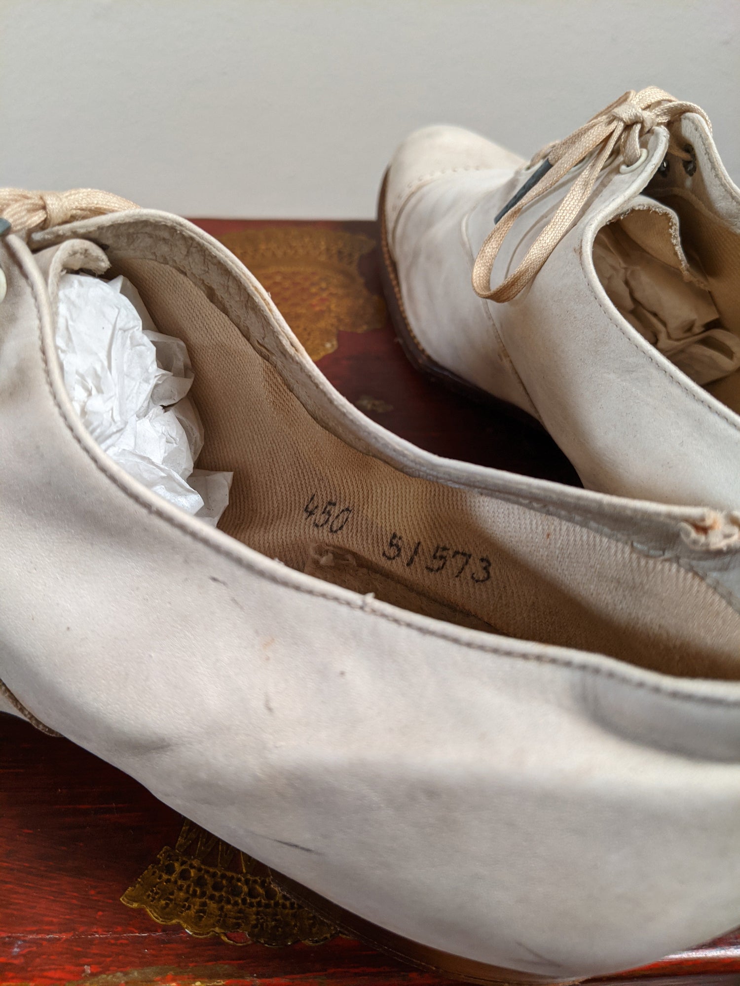 c. 1920s White Nubuck Oxfords | Approx Sz 7