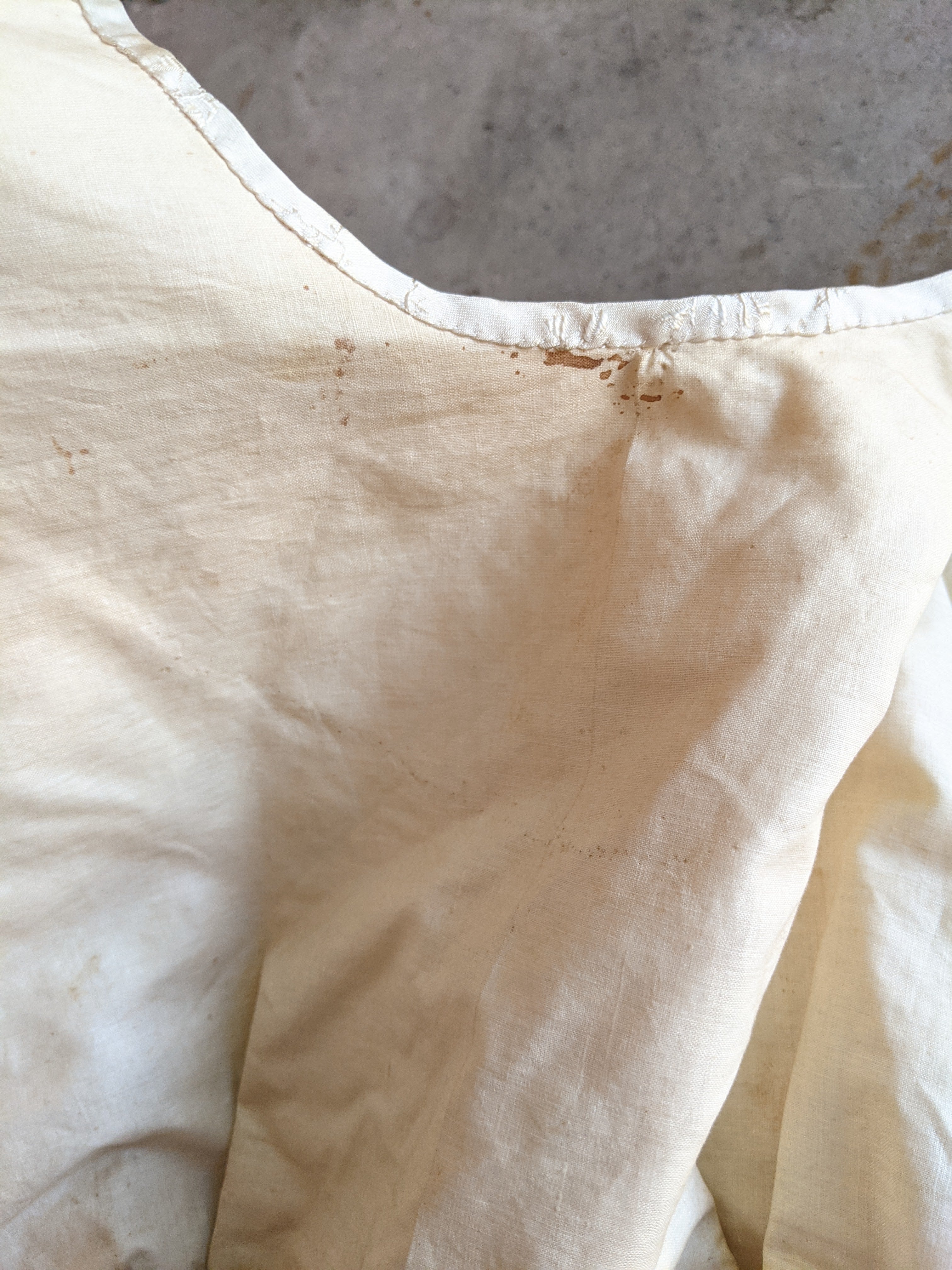 1890s Cream Silk Gigot Sleeve Bodice