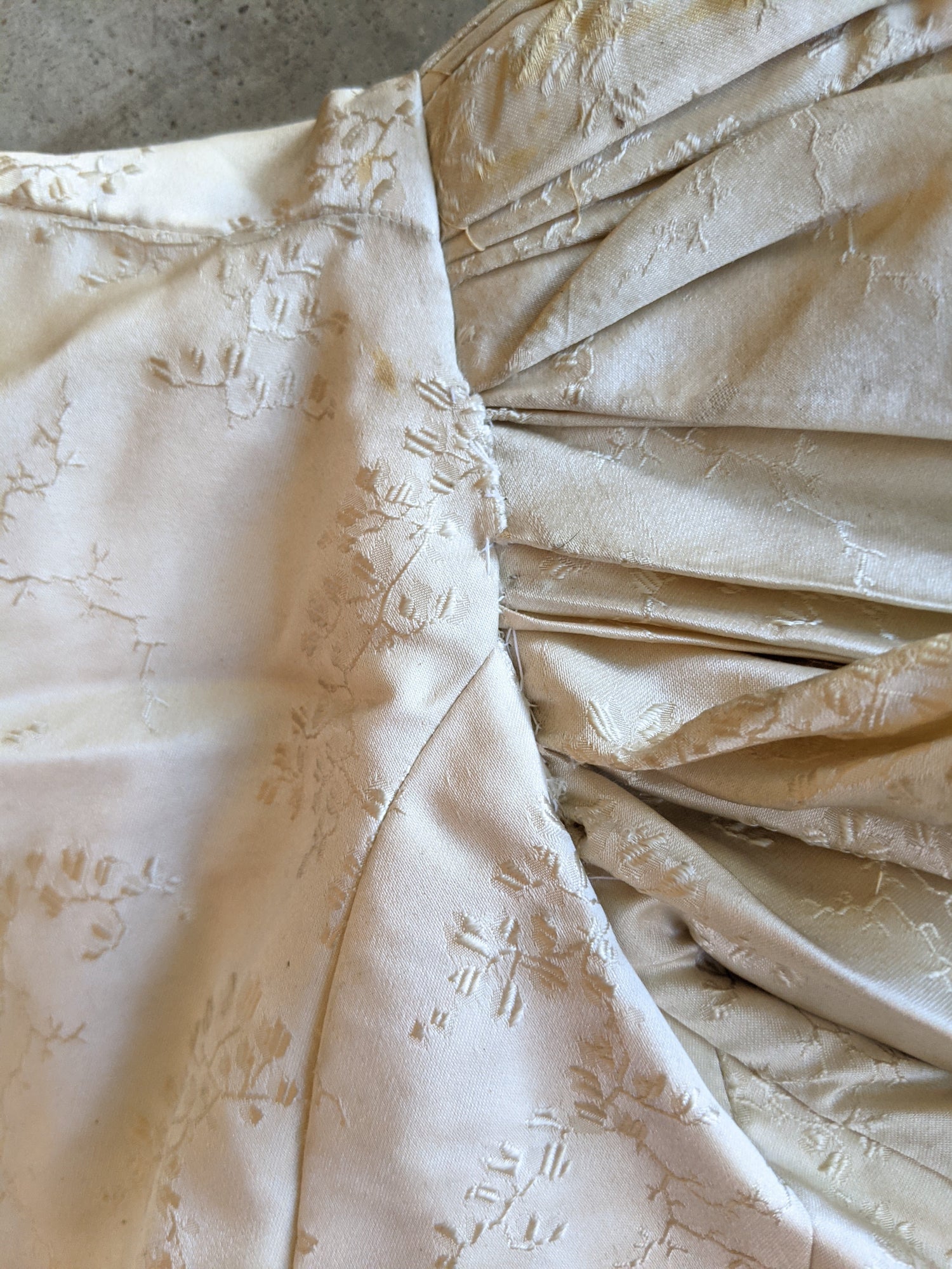 1890s Cream Silk Gigot Sleeve Bodice