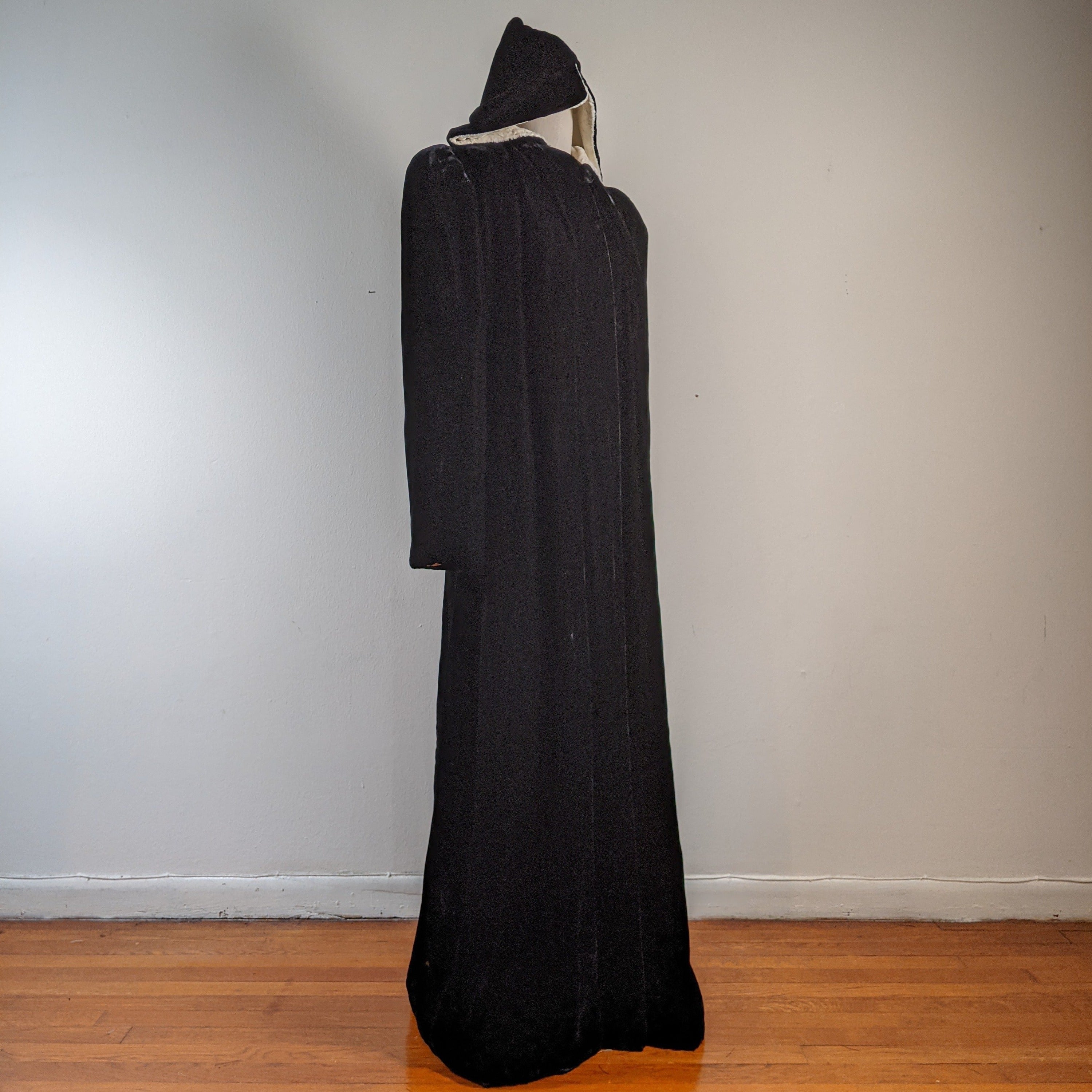 c. 1930s-1940s Hooded Velvet Cloak