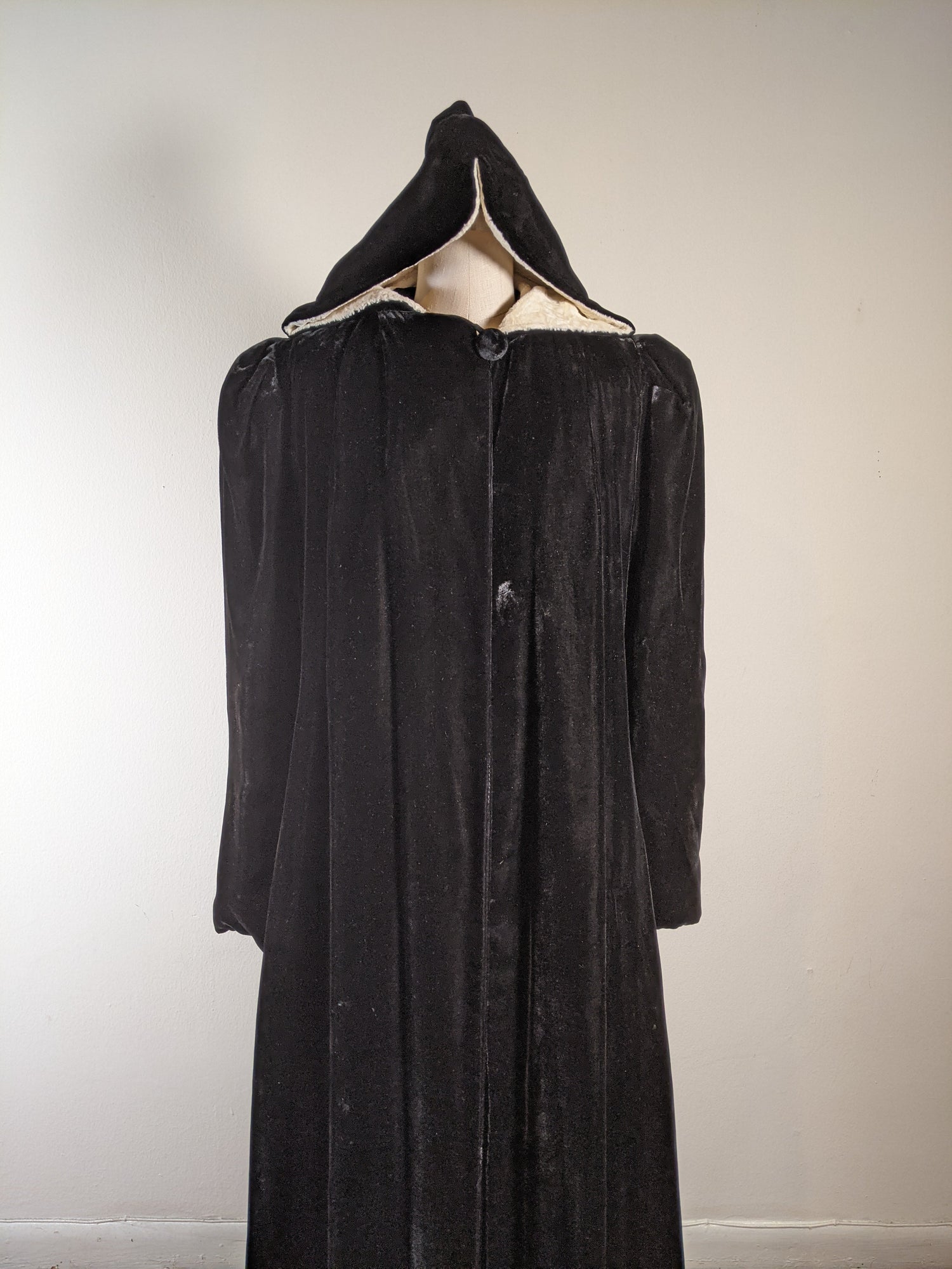 c. 1930s-1940s Hooded Velvet Cloak