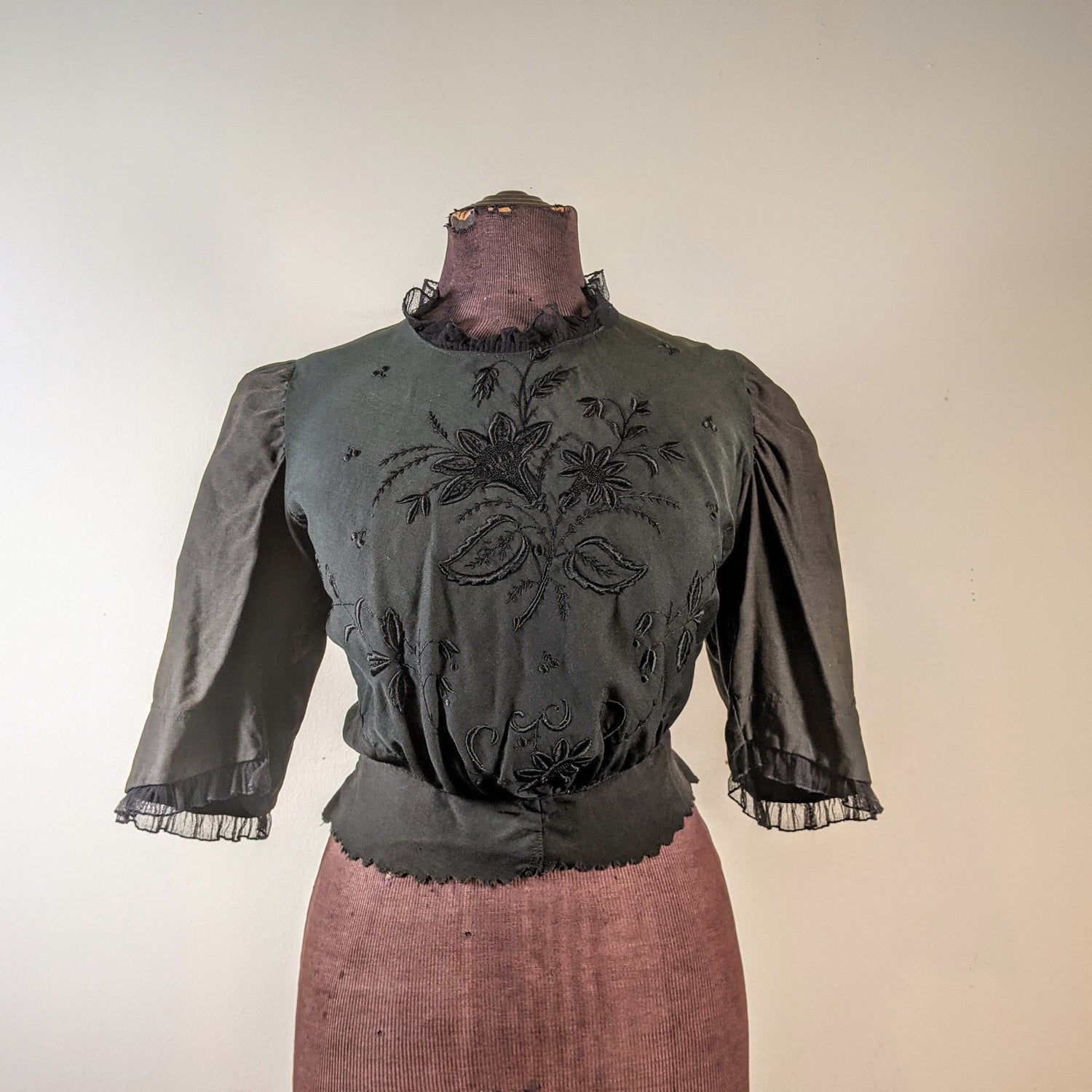 1900s Green + Black Embroidered Shirt-Waist