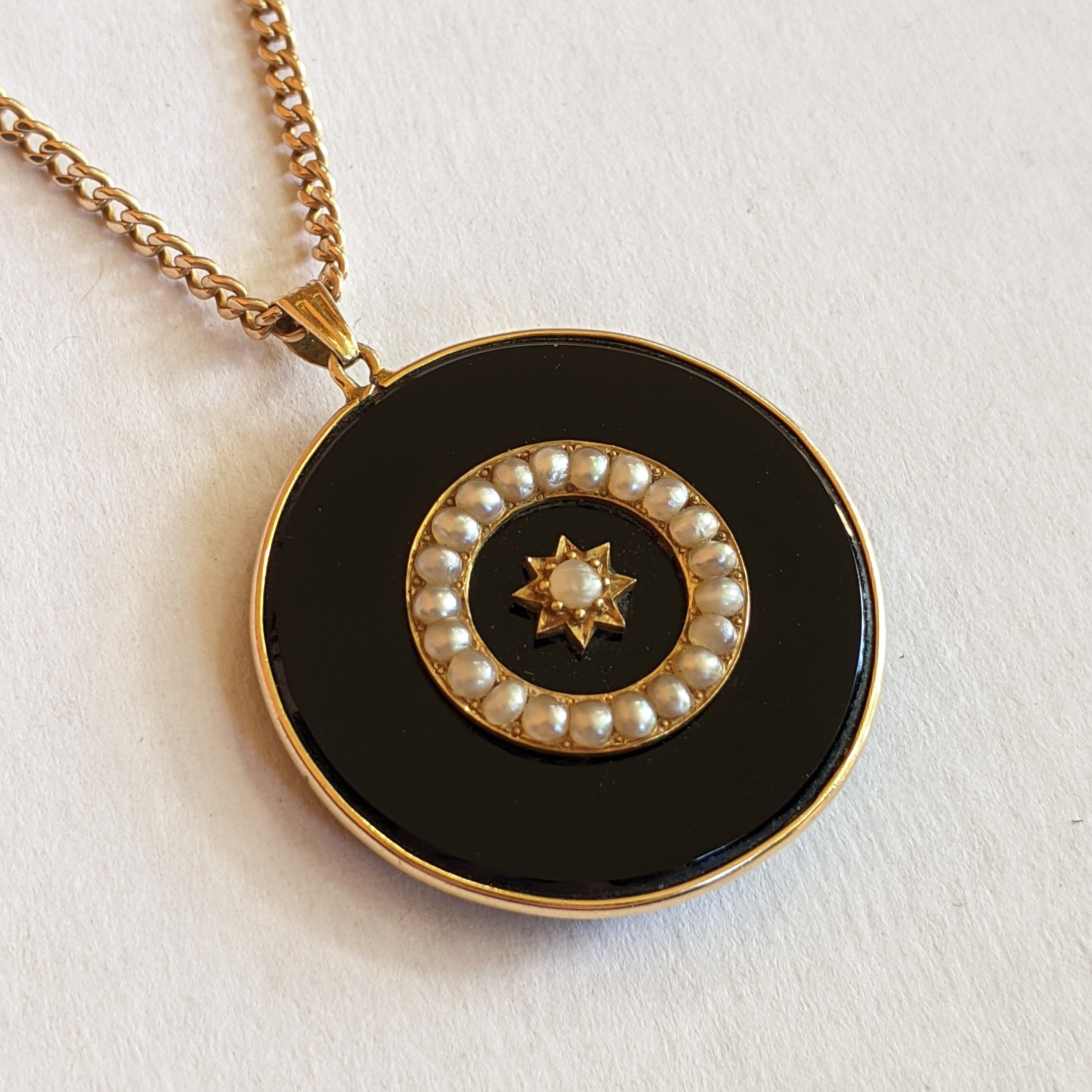 19th c. 14k Gold Onyx Star Pendant + Chain