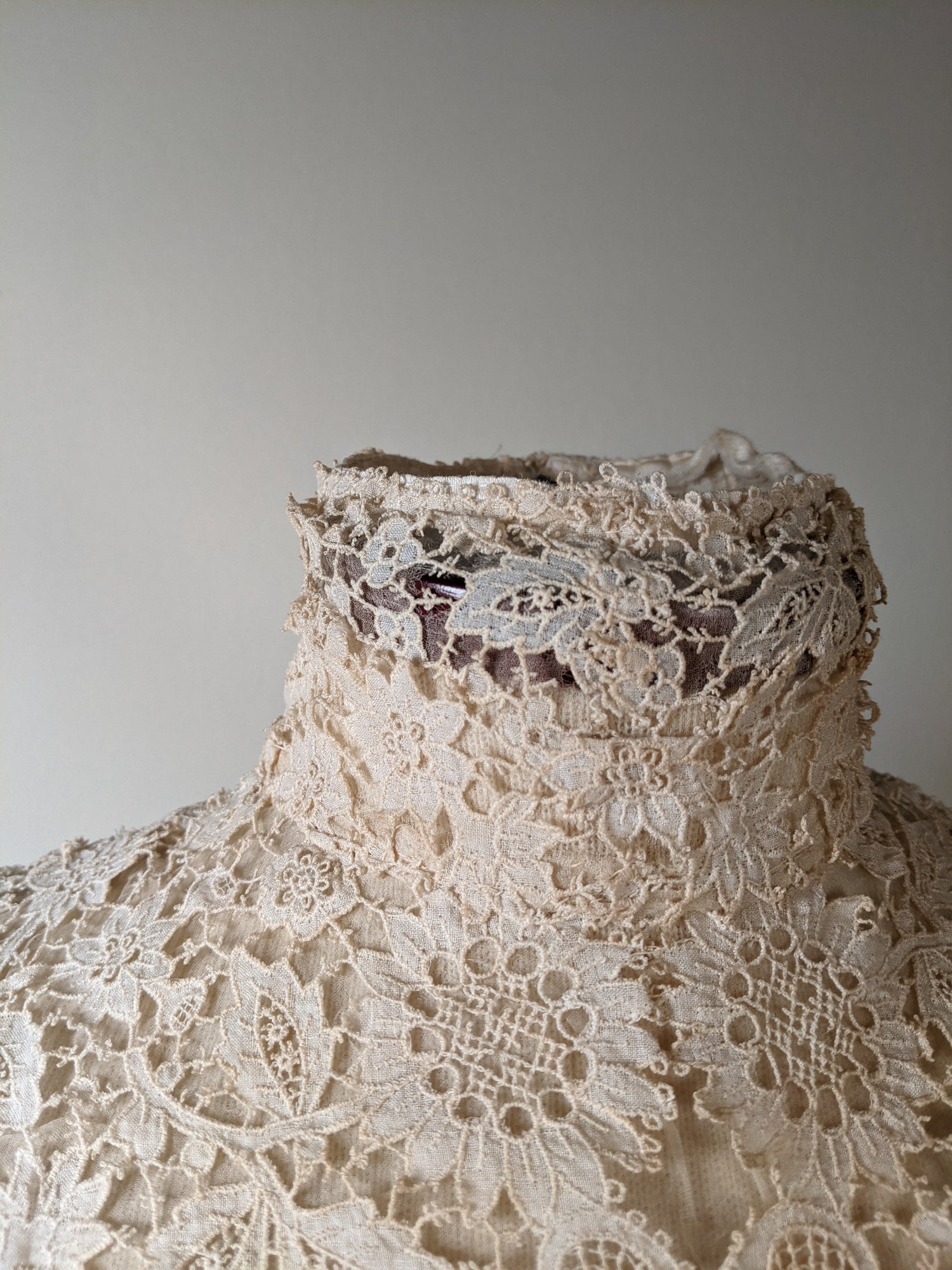 c. 1900 Silk Lace Bodice