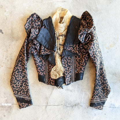 c. 1897 Crescent Moon Pattern Bodice | Study + Display