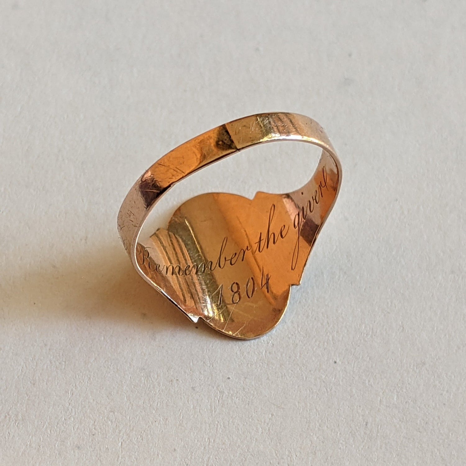 c. 1804 14k Gold Posy Ring "Remember the Giver"