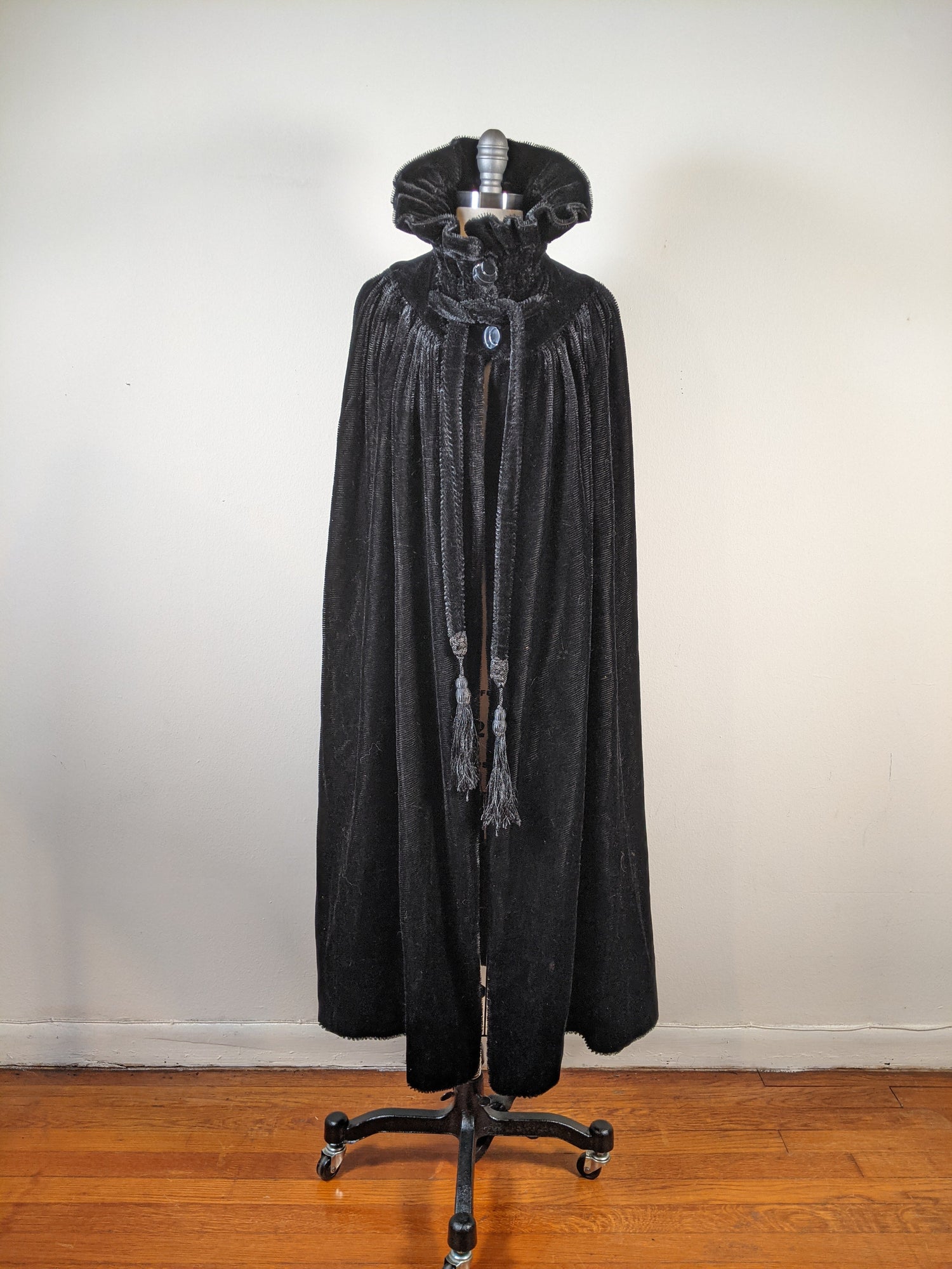 RESERVED | c. 1920s-1930s Black Cape