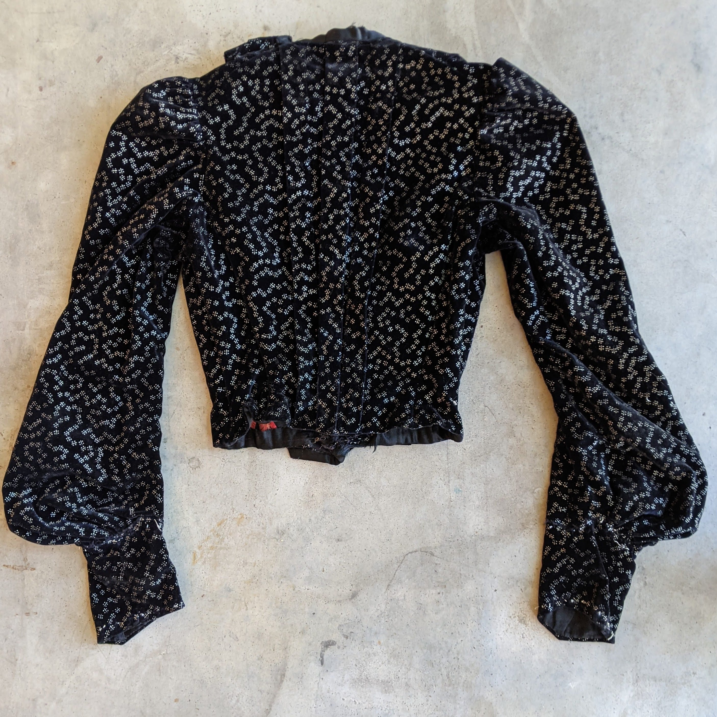 c. 1901-1902 Velveteen Bodice | Study + Display / Repair