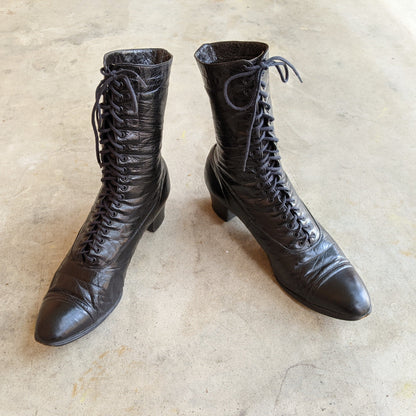 c. 1910s-1920s Black Lace Up Boots | Approx Sz 7.5