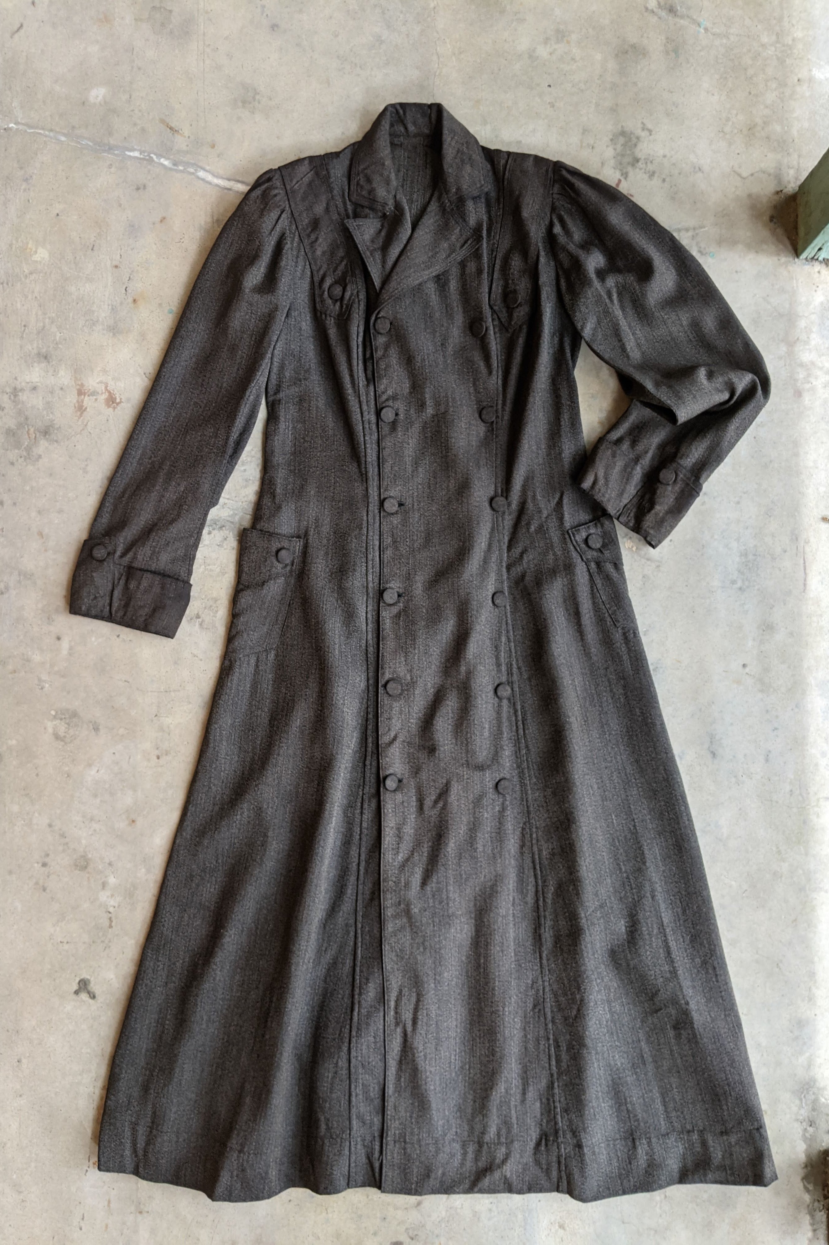 1900s Edwardian Long Coat in Brown/Black