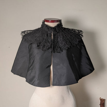 c. 1890s Black Silk Capelet w/ Lace Collar