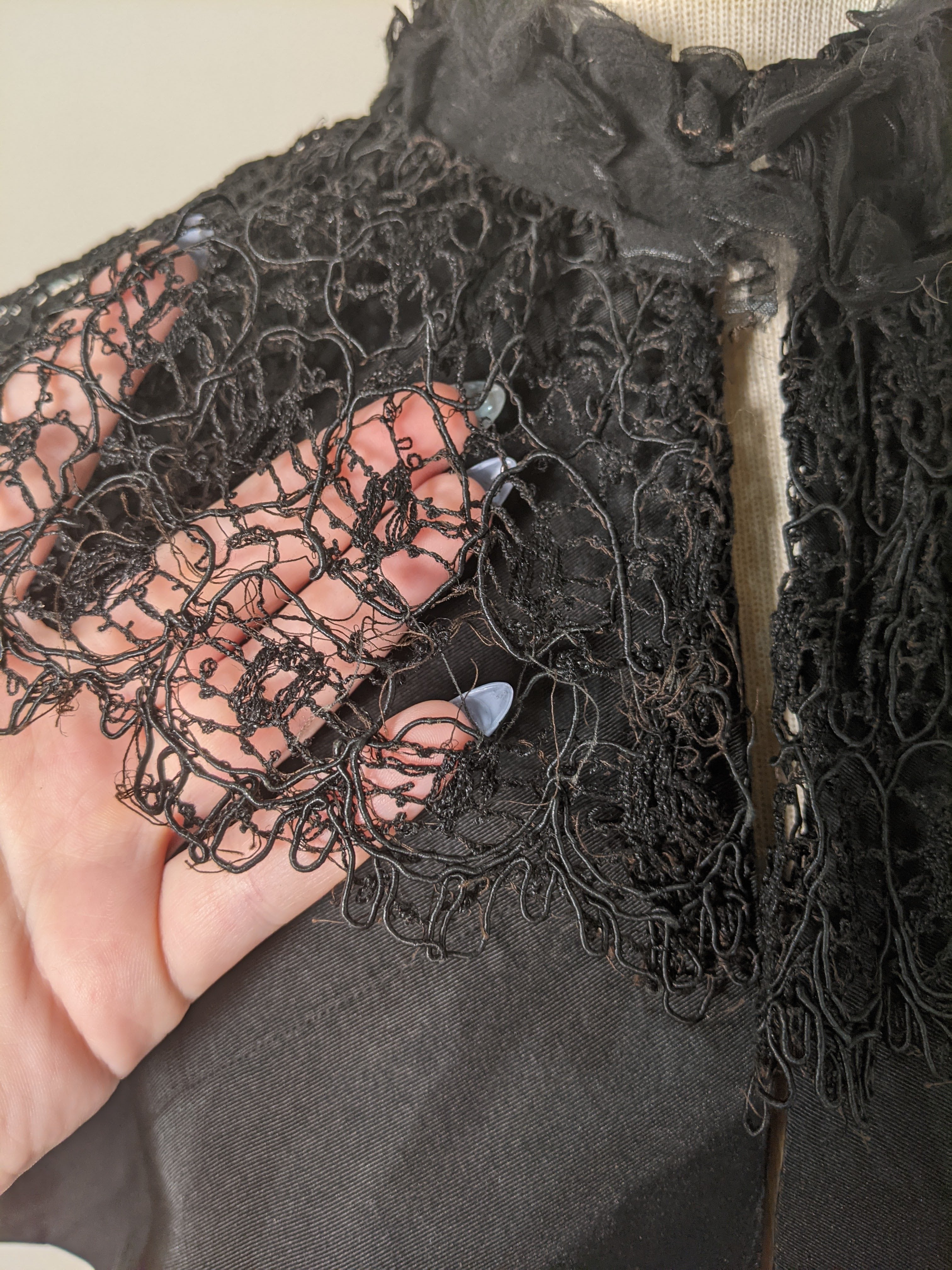 c. 1890s Black Silk Capelet w/ Lace Collar