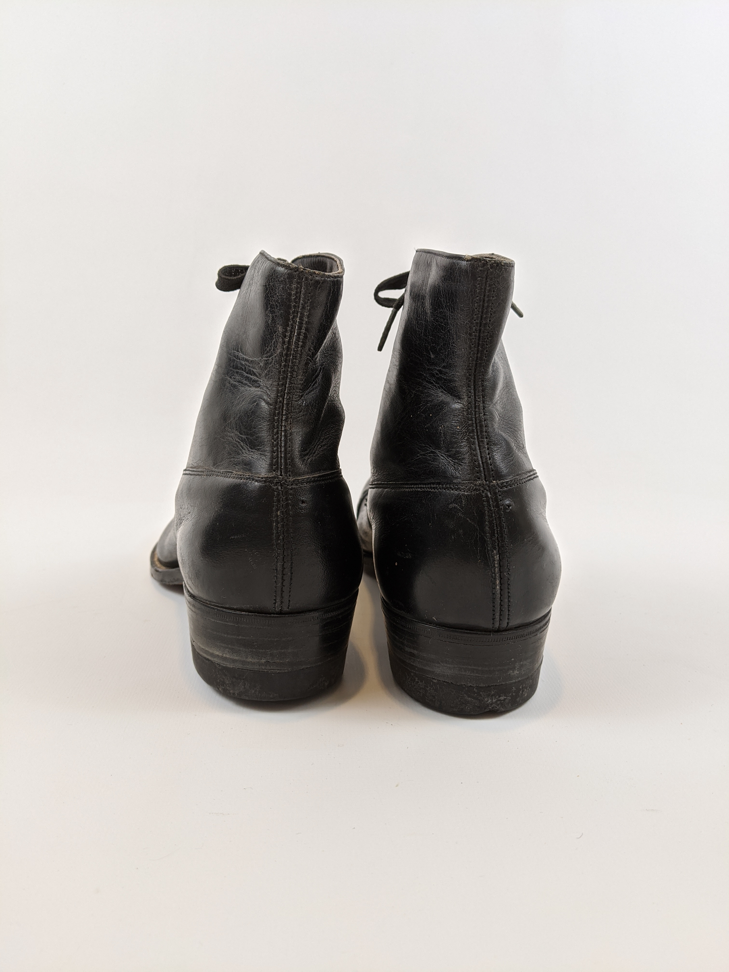 RESERVED | 1910s Black Lace Up Boots | Approx Sz 7.5-8