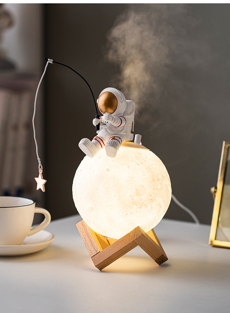 Astronaut Figurines Space Man Miniature Light Humidifier